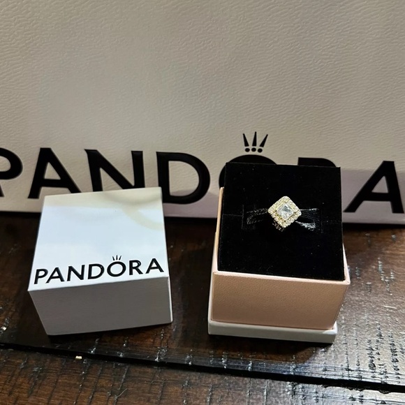 PANDORA Authentic Geometric Radiance 14K Gold Square Pandora Charm NIB 756207CZ - Picture 4 of 7